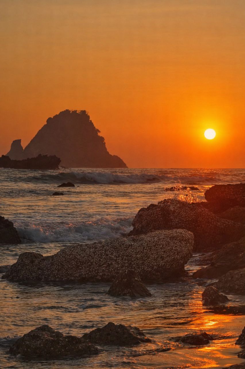 Manaung Beach